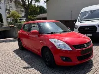 Gebraucht Suzuki Swift 94 PS (69 kW) 2013 Rot Kleinwagen