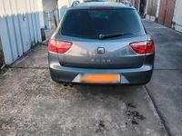 Usado Seat Exeo 140 HP (102 kW) 2013 Cinzento Carrinha