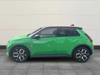 Gebraucht Renault R5 110 kW (150 PS) 2024 Grün (pop green! metallic, dach blackpearlsc) Kleinwagen