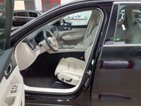 Gebraucht Volvo XC60 Plus 197 PS (144 kW) 2023 Schwarz SUV