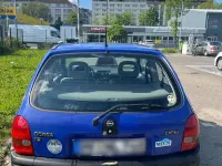 Używany Opel Corsa Swing 45 KM (33 kW) 1996 Niebieski Hatchback