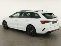 Neu Skoda Octavia RS 265 PS (194 kW) 2026 Moon weiß metallic Kombi
