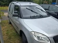 Gebraucht Skoda Roomster 85 PS (62 kW) 2008 Silber Van / Kleinbus
