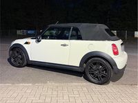 Gebraucht Mini Cooper Cabriolet 102 PS (75 kW) 2011 Beige Cabrio
