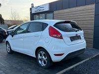 Gebraucht Ford Fiesta Trend 82 PS (60 kW) 2011 Weiß Kleinwagen