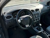 Gebraucht Ford Focus 125 PS (91 kW) 2006 Silber Kleinwagen