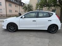 Gebraucht Hyundai i30 Classic 109 PS (80 kW) 2012 Weiß Limousine