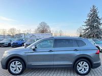 Gebraucht VW Tiguan Allspace Life 150 PS (110 kW) 2023 Grau SUV