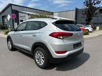 Gebraucht Hyundai Tucson 132 PS (97 kW) 2015 Silber SUV