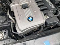 Gebraucht BMW 523 177 PS (130 kW) 2005 Grün Limousine