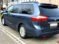 Gebraucht Toyota Sienna XLE 270 PS (198 kW) 2016 Blau Van / Kleinbus