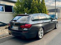 Gebraucht BMW M550 381 PS (280 kW) 2014 Grau Limousine