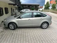 Gebraucht Ford Focus Ghia 101 PS (74 kW) 2009 Beige Limousine