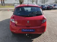 Gebraucht Renault Clio 75 PS (55 kW) 2013 Rot Kleinwagen