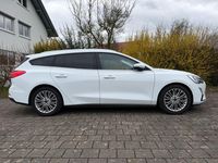 Gebraucht Ford Focus Titanium 150 PS (110 kW) 2019 Weiß Kombi