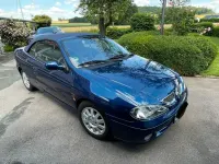 Gebraucht Renault Mégane Cabriolet 107 PS (78 kW) 2001 Blau Cabrio