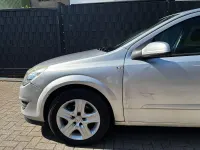Gebraucht Opel Astra Edition 116 PS (85 kW) 2009 Silber Limousine