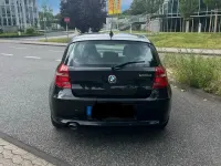 Gebraucht BMW 120 177 PS (130 kW) 2011 Schwarz Kleinwagen