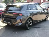 Gebraucht Opel Astra Ultimate 131 PS (96 kW) 2023 Mondstein/vulkangrau (metallic) Kleinwagen