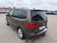 Gebraucht VW Touran Highline 140 PS (102 kW) 2011 Braun Van / Kleinbus