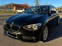 Gebraucht BMW 114 102 PS (75 kW) 2014 Schwarz Kleinwagen