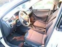 Gebraucht Skoda Rapid 75 PS (55 kW) 2014 Candyweiss  uni  Limousine