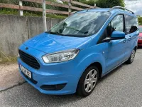 Gebraucht Ford Tourneo Courier Trend 101 PS (74 kW) 2017 Blau Van / Kleinbus