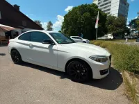 Gebraucht BMW 220 Sport Line 190 PS (139 kW) 2015 Weiß Coupé