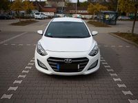 Gebraucht Hyundai i30 Classic 110 PS (80 kW) 2017 Weiß Kombi