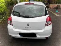 Gebraucht Renault Clio 75 PS (55 kW) 2011 Weiß Kleinwagen