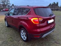 Gebraucht Ford Kuga ST 180 PS (132 kW) 2017 Rot SUV