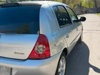 Gebraucht Renault Clio 75 PS (55 kW) 2010 Silber Kleinwagen