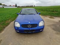 Gebraucht Mercedes SLK230 193 PS (141 kW) 1997 Blau metallic Cabrio
