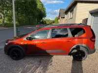 Gebraucht Dacia Jogger Extreme 101 PS (74 kW) 2022 Rot Van / Kleinbus