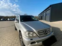 Gebraucht Mercedes ML270 163 PS (119 kW) 2004 Grau SUV