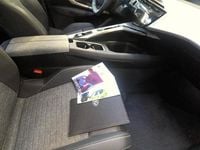 Gebraucht Peugeot 3008 Allure 136 PS (100 kW) 2025 Noir perla nera SUV