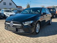 Gebraucht Mercedes A180 116 PS (85 kW) 2019 Schwarz Limousine