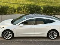 Second-hand Tesla Model 3 Standard Range Plus 239 kW (325 CP) 2020 Alb Berlinǎ