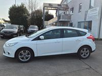 Gebraucht Ford Focus SYNC Edition 125 PS (91 kW) 2013 Weiß Limousine