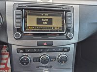 Gebraucht VW Passat Comfortline 140 PS (102 kW) 2013 Blau Kombi