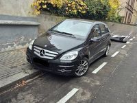 Gebraucht Mercedes B180 116 PS (85 kW) 2011 Schwarz Van / Kleinbus