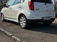 Gebraucht Mitsubishi Colt 98 PS (72 kW) 2013 Weiß Kleinwagen