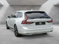 Gebraucht Volvo V90 Core 398 PS (292 kW) 2024 Weiß Kombi