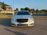 Gebraucht Mercedes E300 Avantgarde 204 PS (150 kW) 2011 Silber Limousine