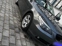 Gebraucht BMW 525 218 PS (160 kW) 2005 Grau Limousine