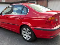 Gebraucht BMW 323 170 PS (125 kW) 2000 Rot Limousine