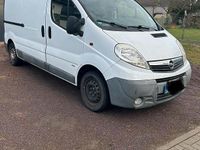 Gebraucht Opel Vivaro 114 PS (83 kW) 2010 Weiß Van / Kleinbus