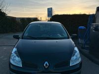 Gebraucht Renault Clio II 75 PS (55 kW) 2006 Schwarz Kleinwagen