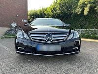 Gebraucht Mercedes E250 204 PS (150 kW) 2009 Schwarz Coupé