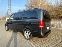Gebraucht Mercedes V220 Avantgarde 163 PS (119 kW) 2021 Grau Van / Kleinbus